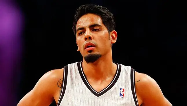 Jorge Gutiérrez juega su primer duelo de la temporada con Nets