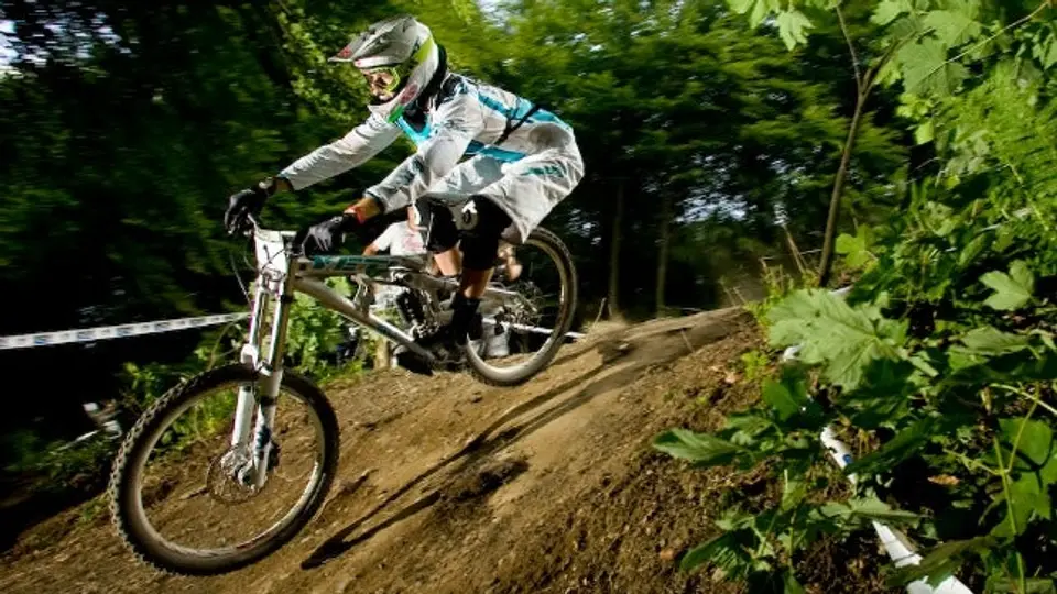 Sam Blenkinsop, primero en Mundial de Downhill
