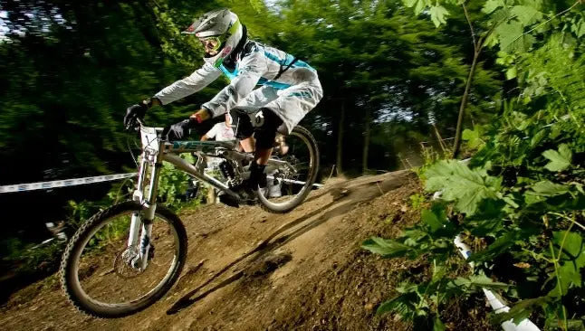 Sam Blenkinsop, primero en Mundial de Downhill