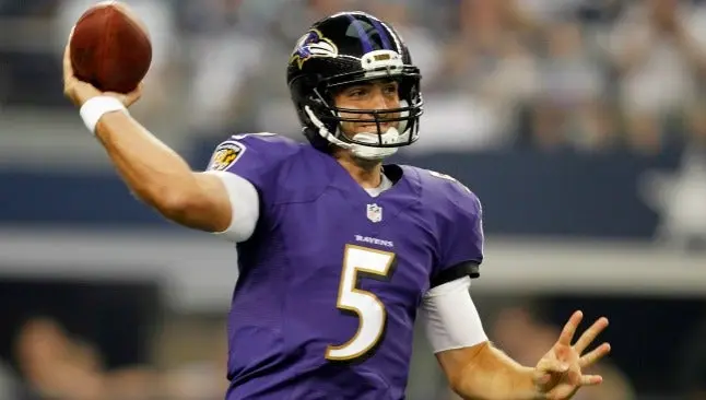 Joe Flacco comanda victoria de Cuervos sobre Vaqueros