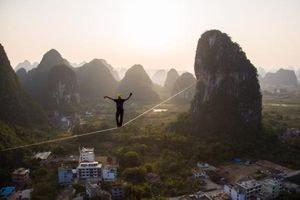 Valiente se atreve a romper el récord mundial de Highline