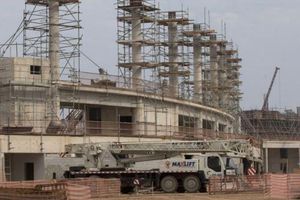 Construcción de sedes olímpicas viola leyes laborales de Brasil