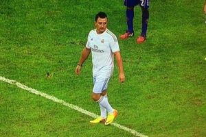 Espontáneo invade cancha vestido de CR7