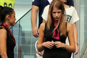 Las Bellas acomodadoras del estadio de la Roma