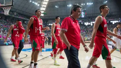 México cae con la frente en alto contra EU
