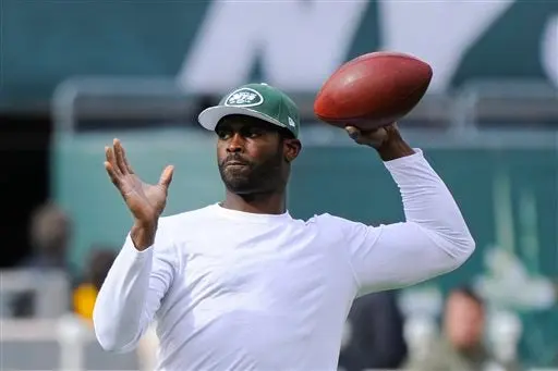 Michael Vick firma con los Acereros de Pittsburgh