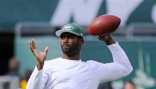 Michael Vick firma con los Acereros de Pittsburgh
