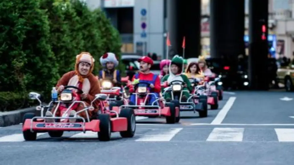 Realizan carrera de 'Mario Kart' en las calles de Japón