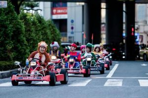 Realizan carrera de 'Mario Kart' en las calles de Japón