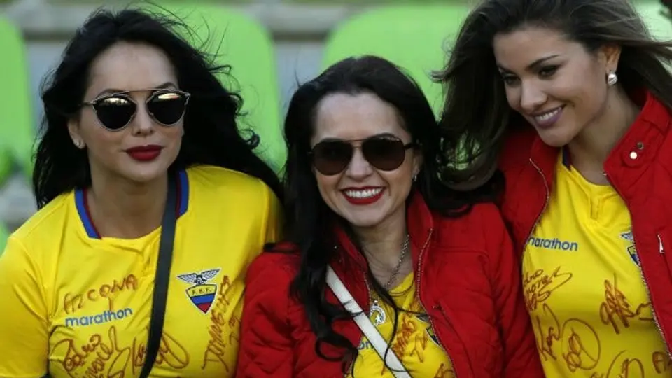Aficionada de Ecuador se desnuda en partido de Copa América