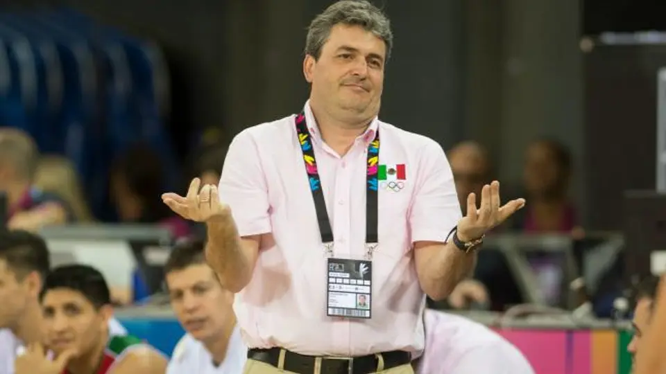 Valdeolmillos regresará al Tri de Basquetbol cuando le paguen adeudo