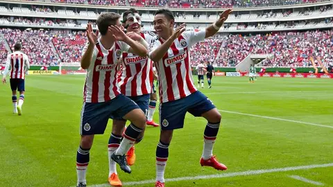 Fabián llama 'El Tiki' al baile de su festejo