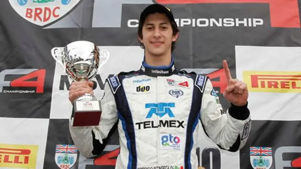 Rodrigo Fonseca se corona en Rockingham en la F4