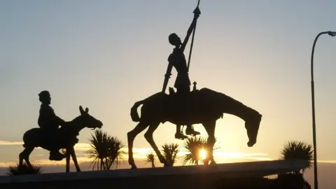 Español busca escribir 'Don Quijote' en 17 mil tuits