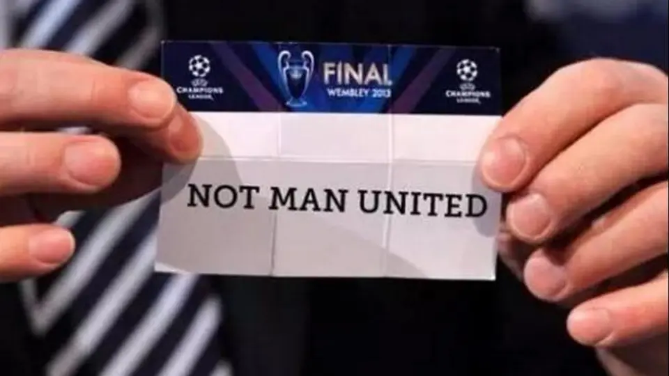 Tomás Rosicky trollea al Manchester United