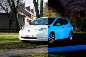 Nissan Leaf, el auto que brilla en la oscuridad