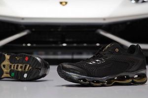 Lamborghini lanzará calzado y ropa deportiva