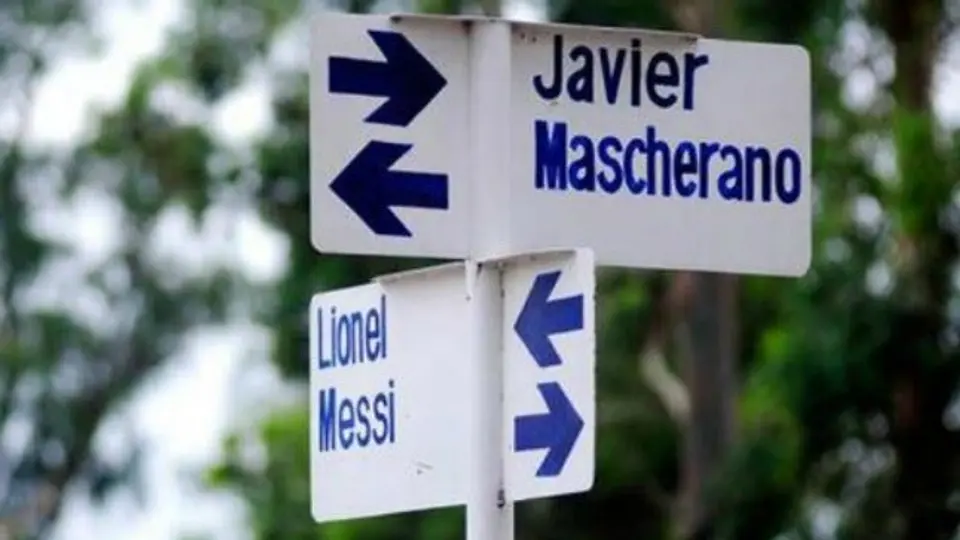 Mascherano y Messi dan nombres a calles en Argentina