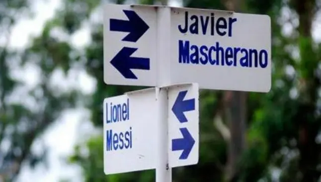 Mascherano y Messi dan nombres a calles en Argentina