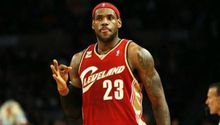 LeBron James suma un auto de 59 mil 900 dólares a su cochera