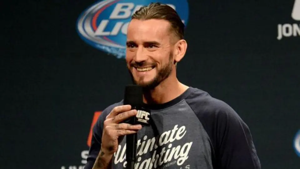 CM Punk ve como posibilidad debutar en diciembre