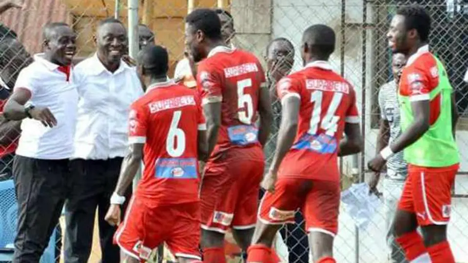 Acusan a equipo en Ghana de no rendir por ver porno
