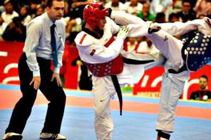 René Lizarraga gana dramático Bronce en TKD