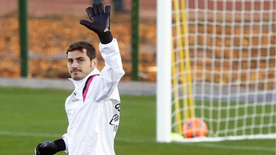 Iker Casillas habría firmado por dos años con el Porto