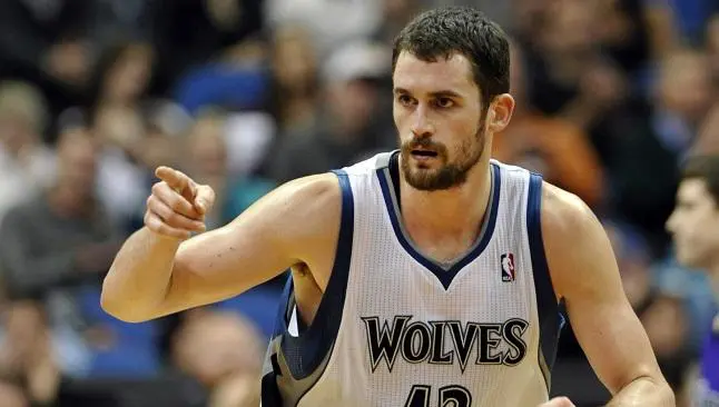 Kevin Love firma con Cavaliers