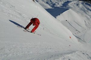 Simone Origone busca romper récord de velocidad en esquí