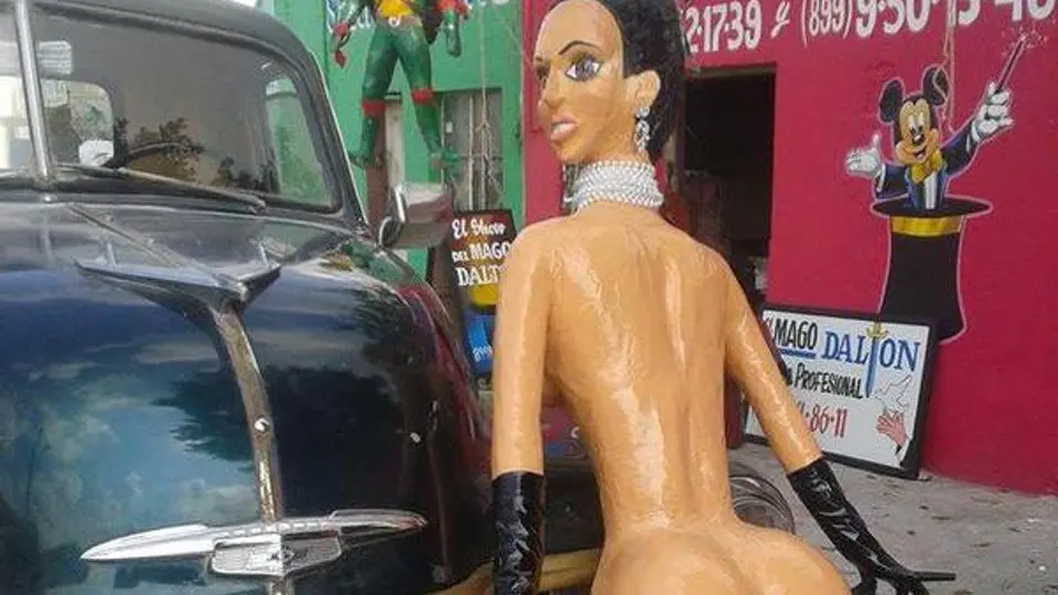 Convierten a Kim Kardashian en piñata
