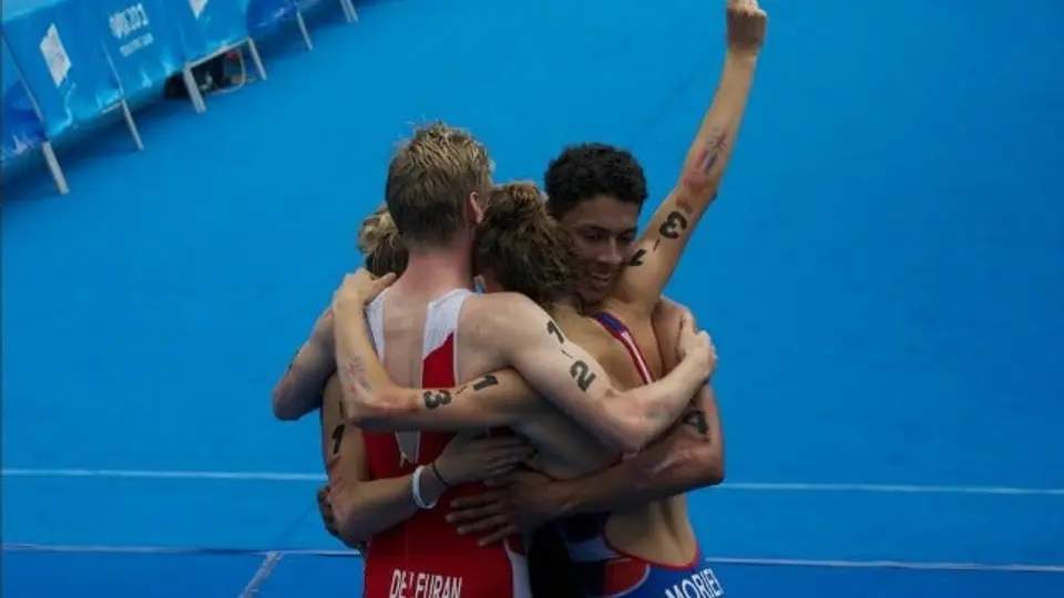 'Euorpa I', oro en Triatlón por Relevos en Nanjing