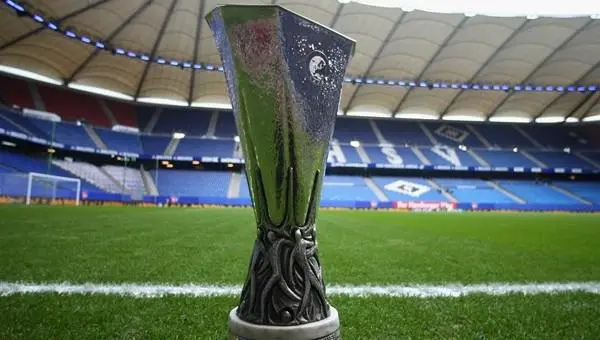 El trofeo que disputarán por la Europa League | AP