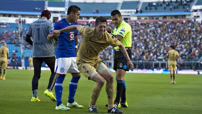 Marco Palacios se despide de Pumas