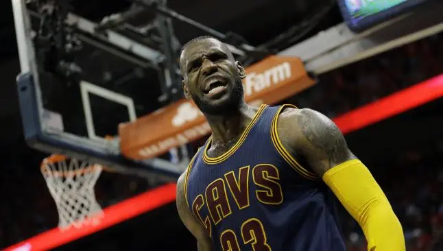 Lebron James acrecienta su leyenda