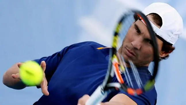 Rafael Nadal reaparece con derrota tras apendicitis