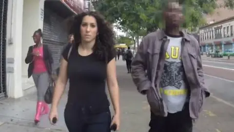 Mujer graba acoso callejero en Nueva York