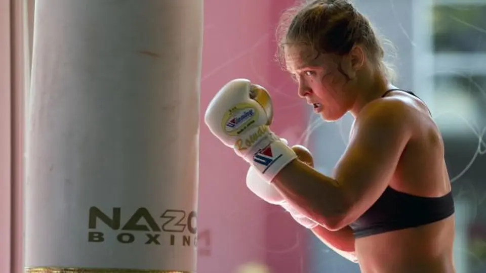'Podría vencer a Floyd en un pelea sin reglas': Ronda