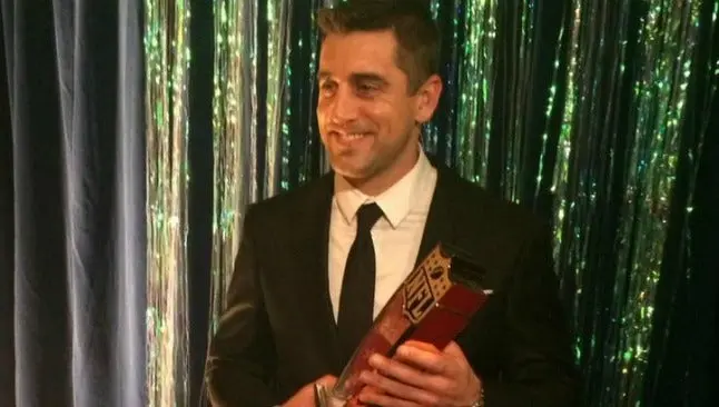 Aaron Rodgers es nombrado MVP de la NFL