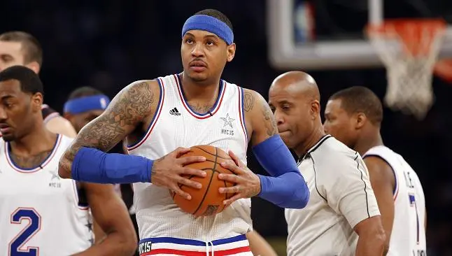Carmelo Anthony, fuera el resto de la temporada por lesión