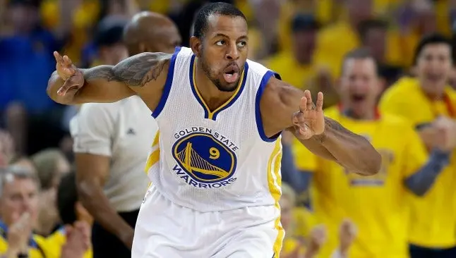 Golden State inaugura serie con triunfo ante Memphis