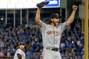 Bumgarner, héroe de la Serie Mundial a bajo costo