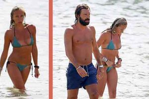 Pirlo luce a su nueva conquista en Ibiza