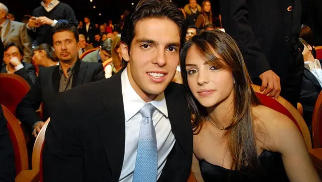 Kaká confirma separación con su esposa