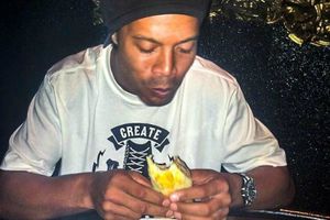 Ronaldinho disfruta de la cocina mexicana en Querétaro