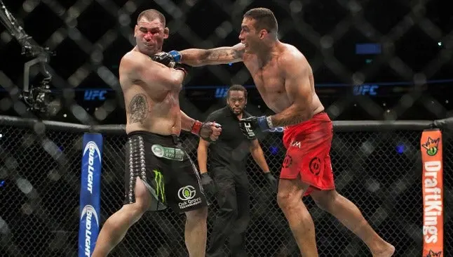 'Cain merece la revancha': Entrenador de Werdum