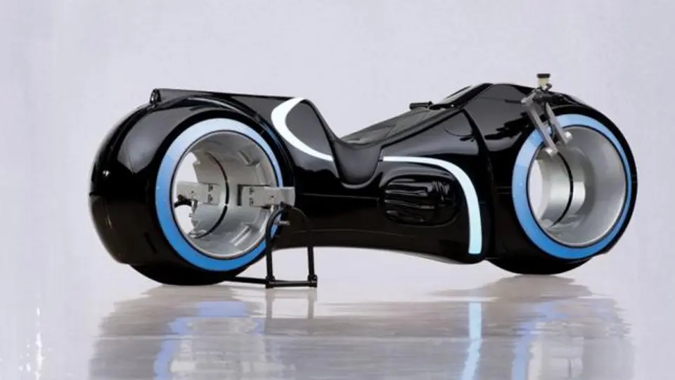 Moto de Tron, subastada en 77 mil dólares