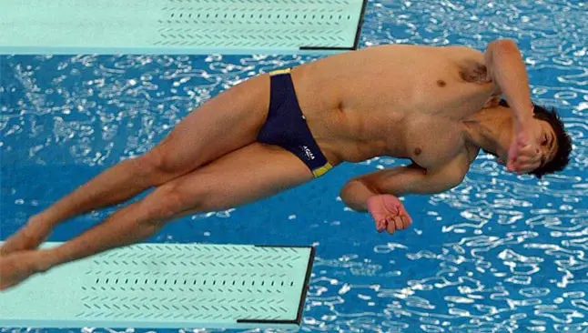Jonathan Paredes, cuarto lugar en Cliff Diving
