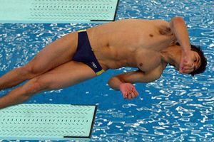 Jonathan Paredes, cuarto lugar en Cliff Diving