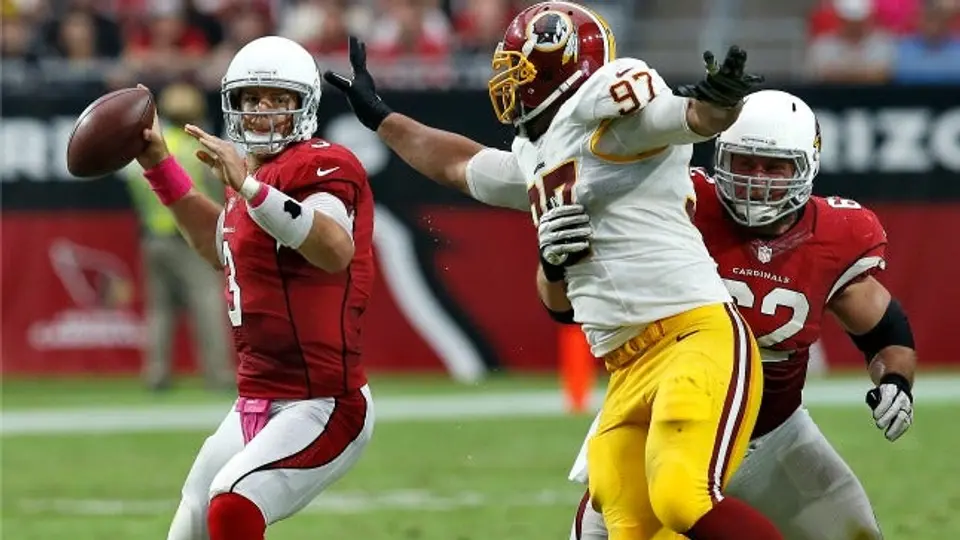 Arizona gana en el regreso de Carson Palmer
